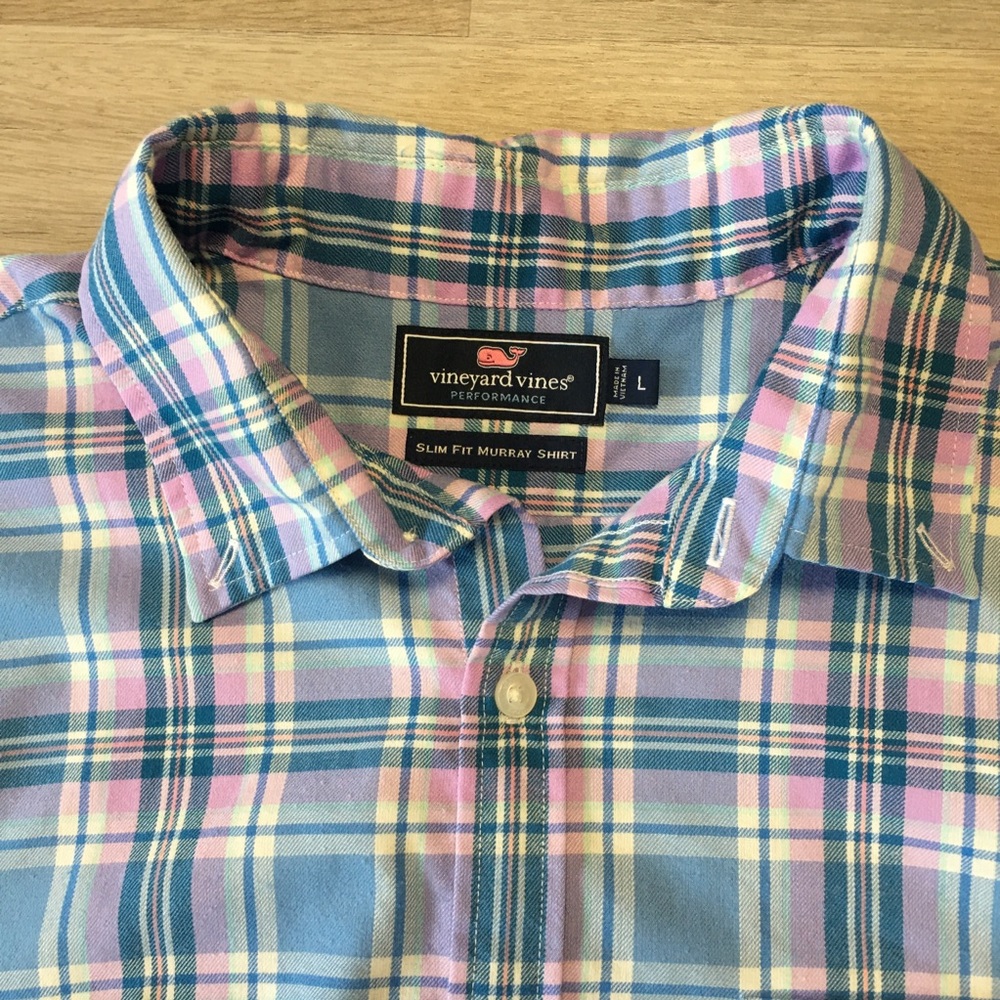 🐳 Vineyard Vines L/s button up men’s size Large.